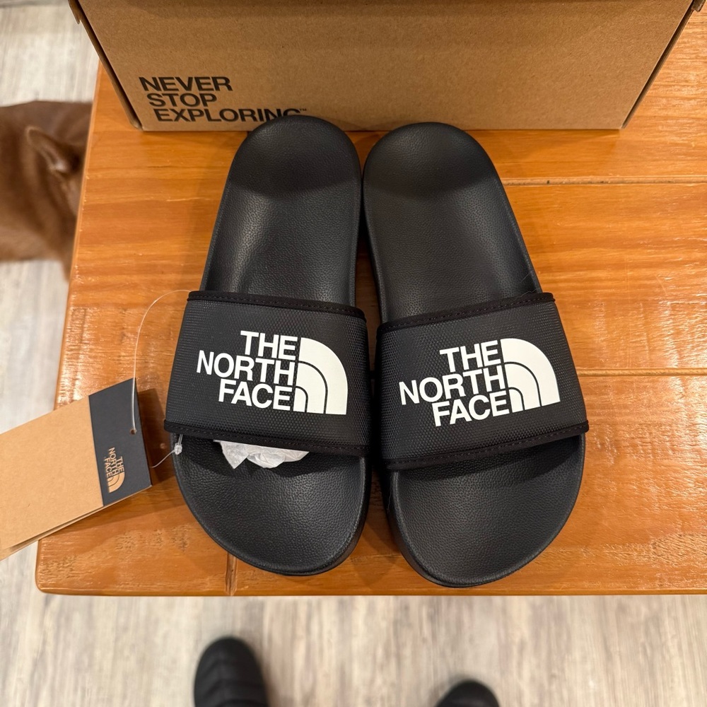The North Face Women's Base Camp Slide III - Black and White